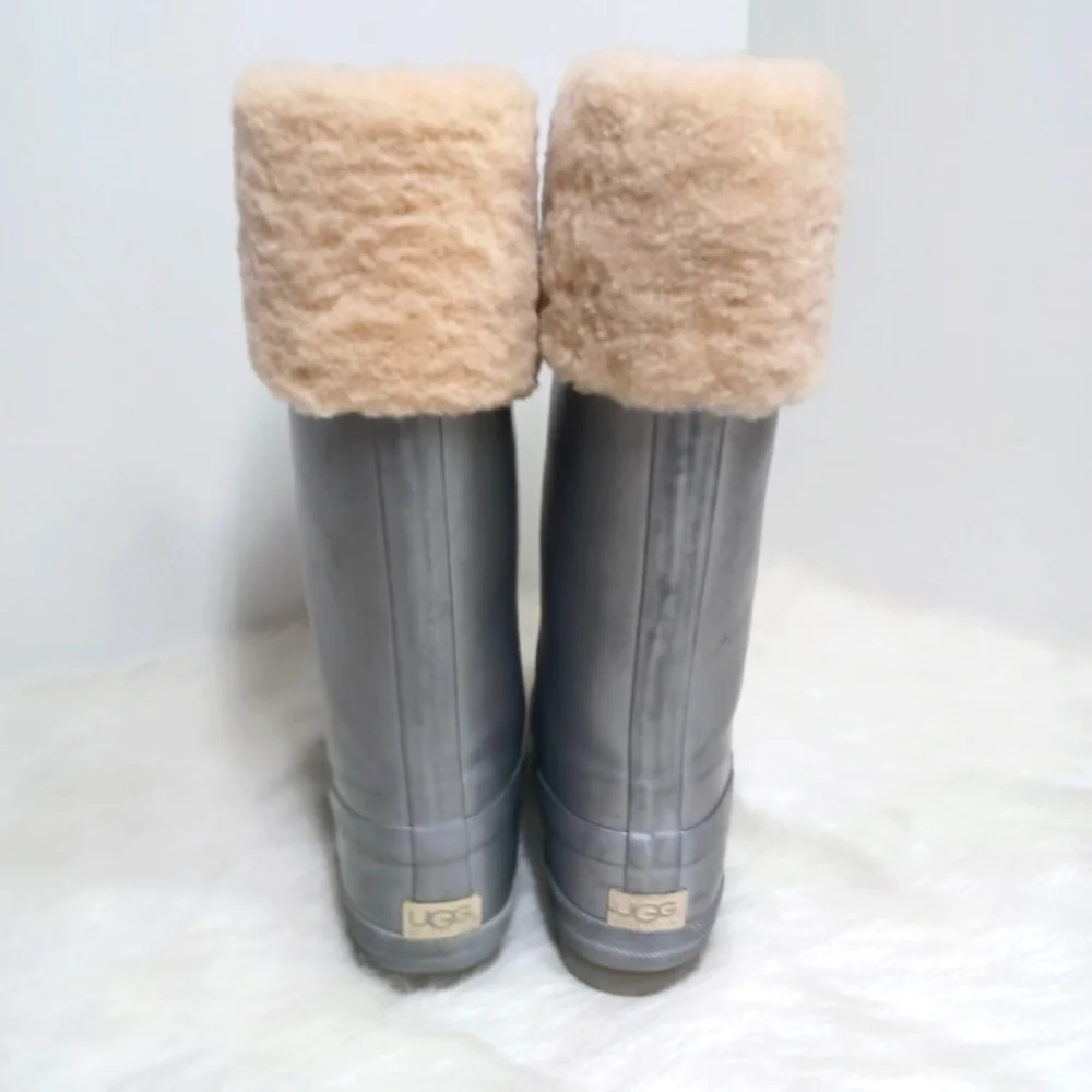 Ugg Australia Rare Snow Boots Silver Women's Size 6